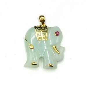 Vintage elephant pendant light green jade stone 14Kt gold trim